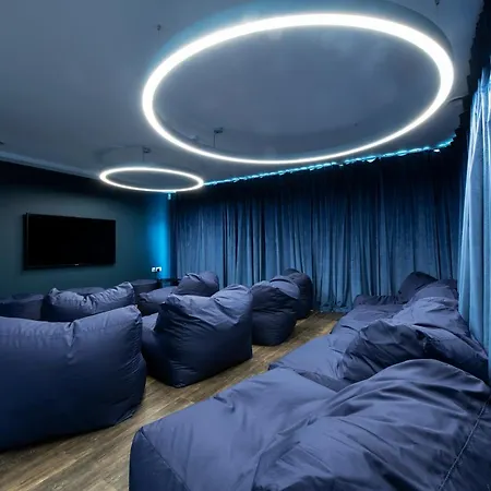 Yugo Explore - Amnis House 아파트 코크