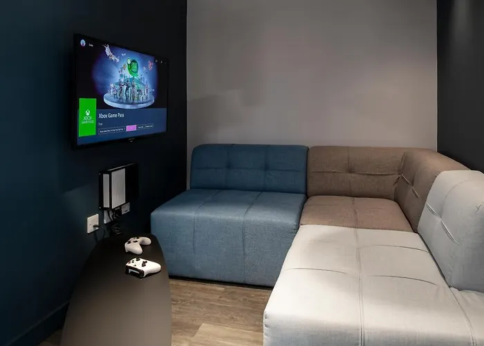 Yugo Explore - Amnis House